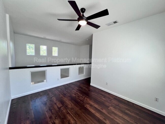 Building Photo - 1766 Glen Oban Ln