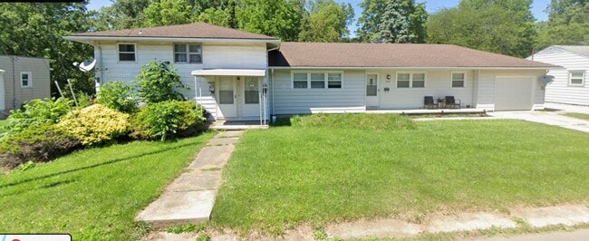 Building Photo - 626 W Warren St