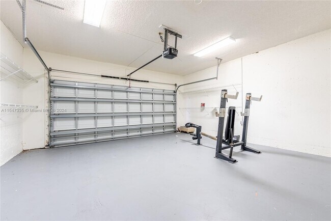 Building Photo - 19160 NW 82nd Cir Ct