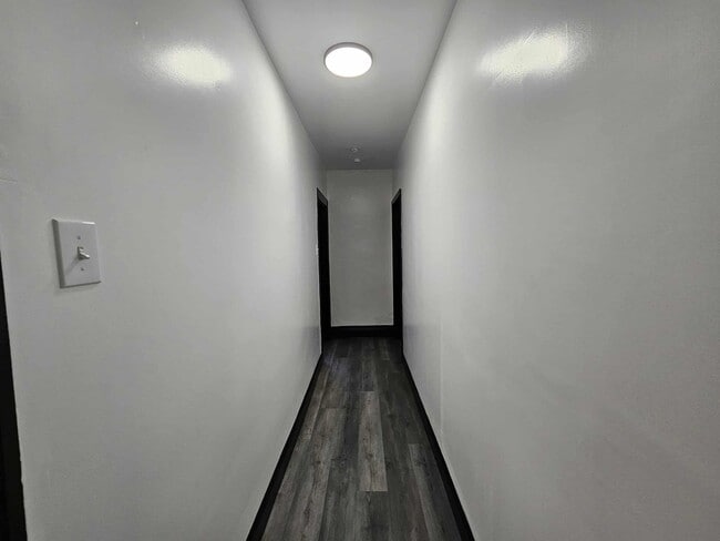Building Photo - Beautiful 4 Bed, 1 Bath Home for Rent- Spa...