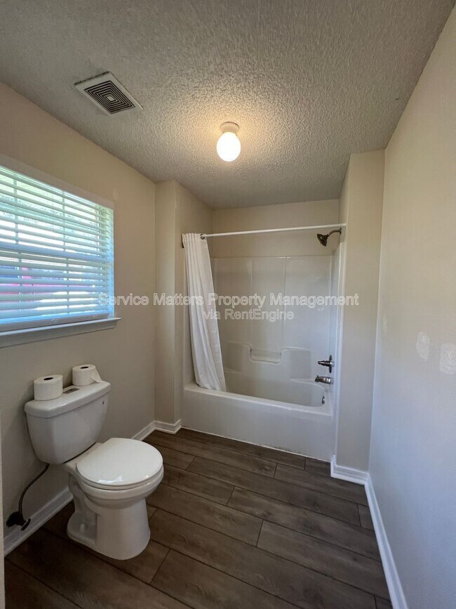 Building Photo - 6069 Breckenridge Dr