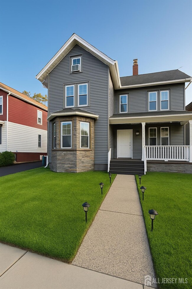 Building Photo - 152 Maple Ave