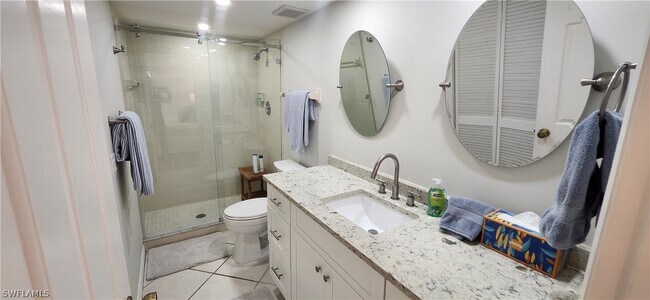 Building Photo - 228 Fox Glen Dr