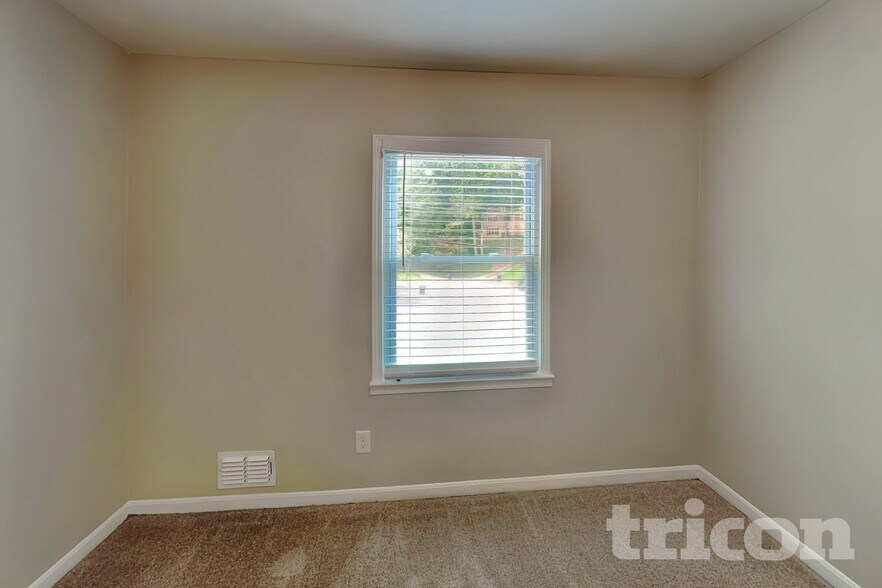 Building Photo - 278 Shalloway Dr NE