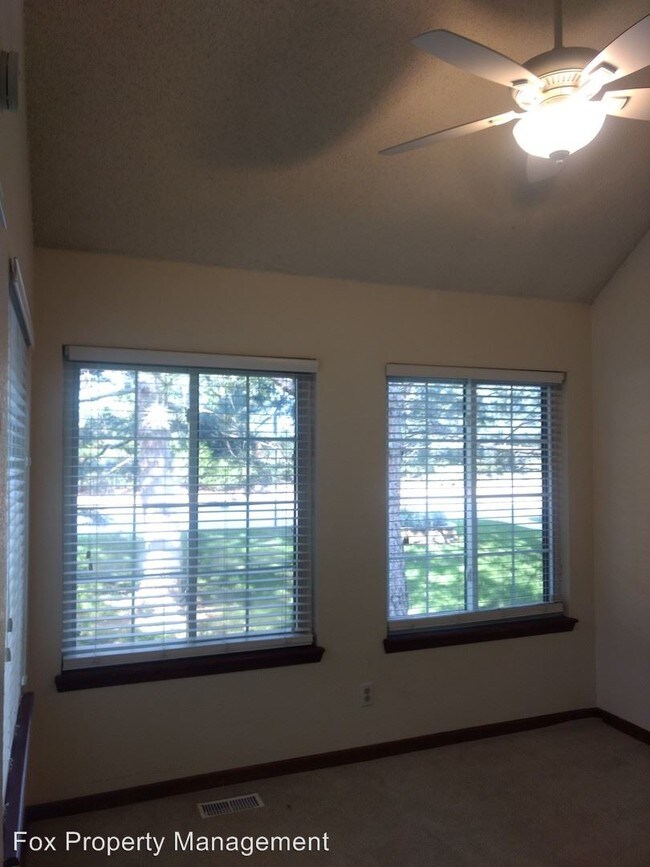 Building Photo - 5924 Gunbarrel Ave