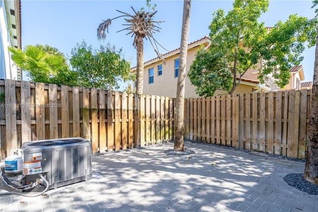 Building Photo - 5354 Ellery Terrace