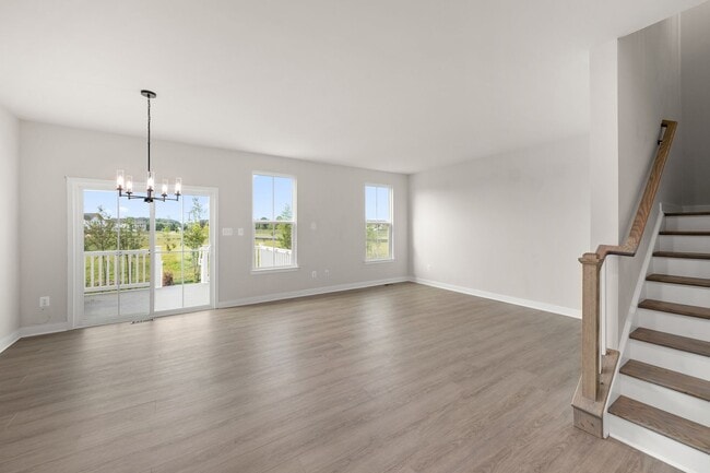 Building Photo - Family-Friendly Townhome for Rent in Baker...