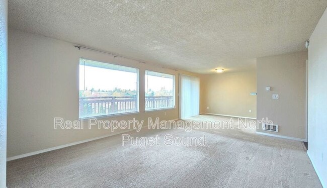 Building Photo - 228 N Stillaguamish Ave