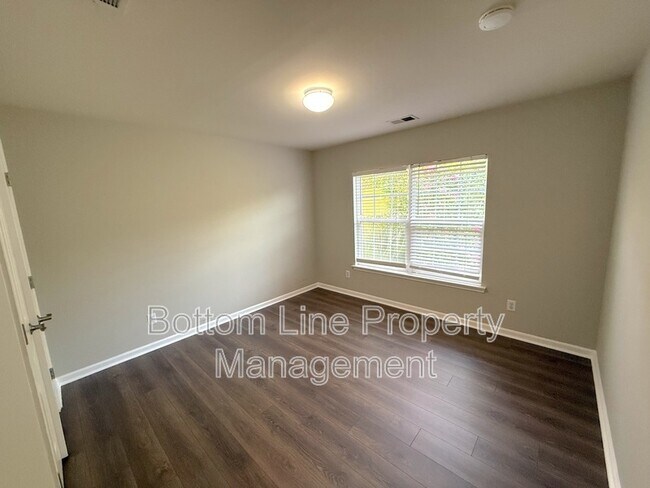 Building Photo - 10016 Heatherly Ct