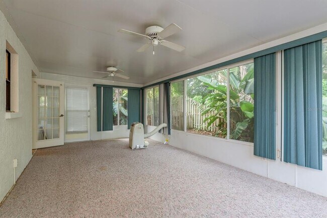 Building Photo - 10918 Freemont Dr