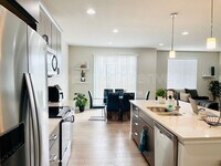 Building Photo - 9675 E Idaho Pl