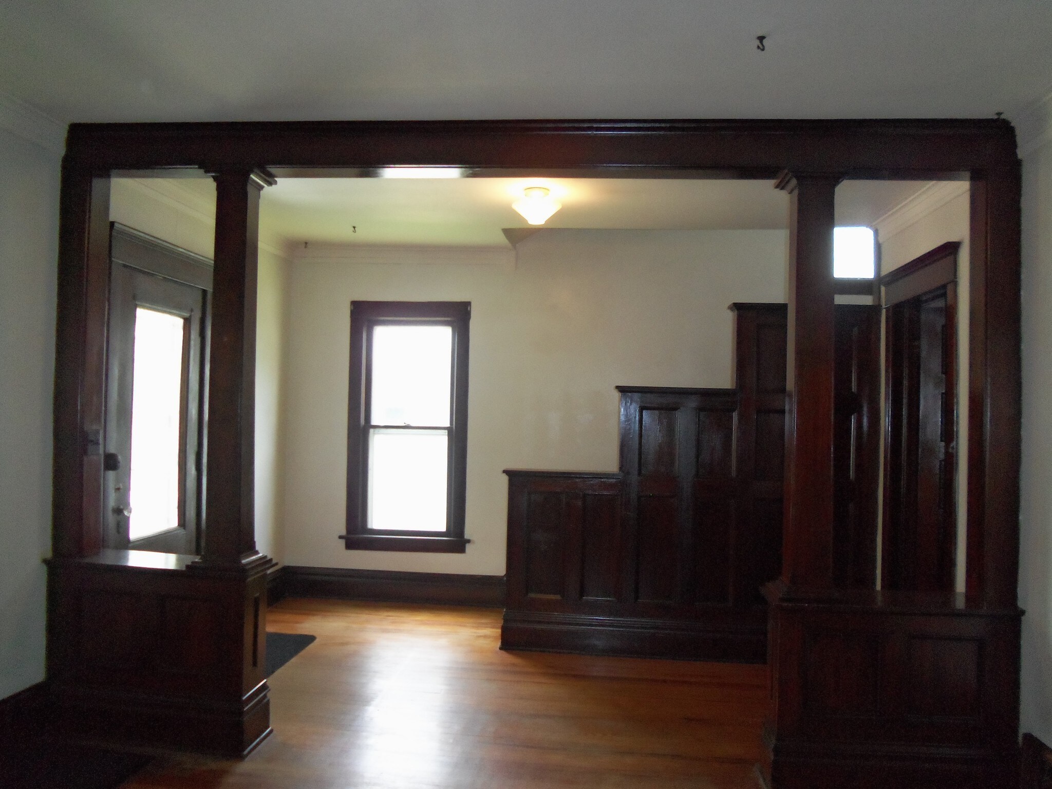 Building Photo - 1227 Williston Ave