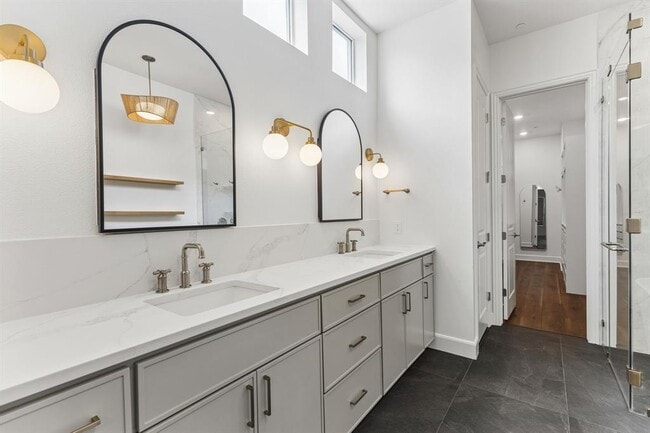 Building Photo - 5208 Watusi Bend
