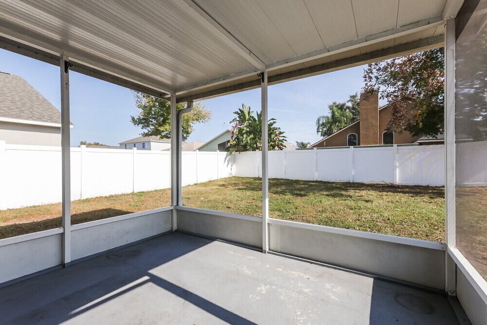 Building Photo - 25806 Bloomsbury Ct