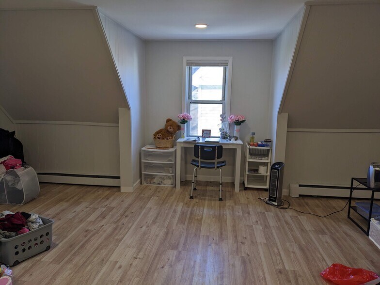 Building Photo - 22 Royal St