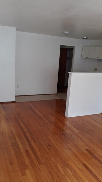 Building Photo - 4104 Flower Ave
