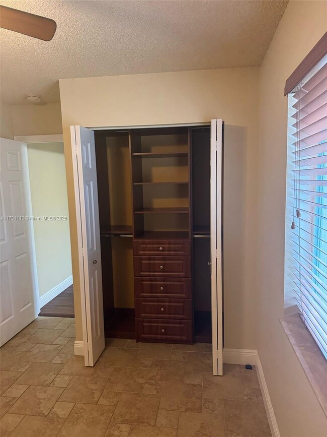 Building Photo - 1258 Sabal Trail