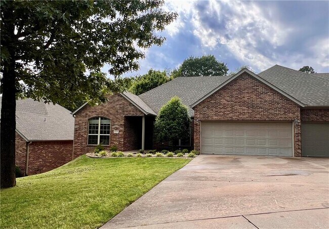 Building Photo - 4249 N Meadow View Dr
