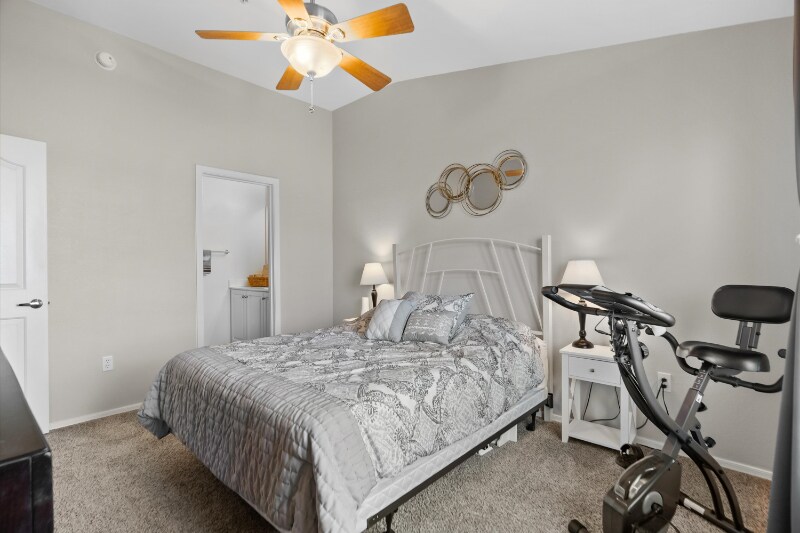 Building Photo - 2150 W Alameda Rd