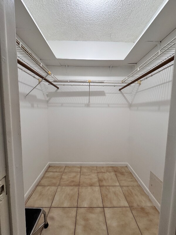 Building Photo - 995 SW 84th Ave