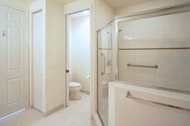 Building Photo - 3Bed/ 2.5Bath Townhome W/Garage - Gramercy...
