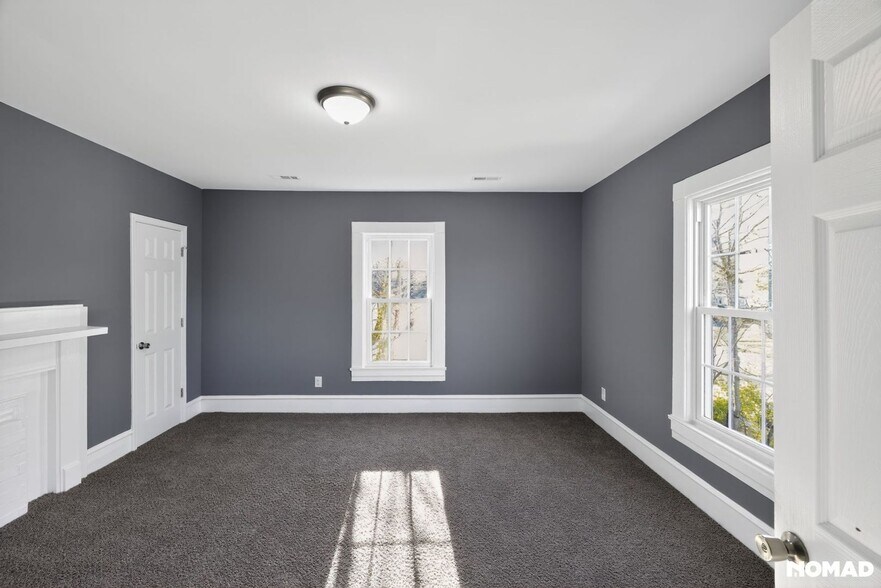 Building Photo - 512 Maple Ave