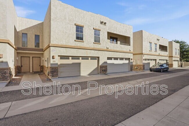 Building Photo - 15818 N 25th St