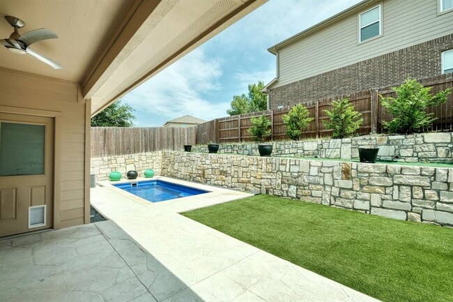 Building Photo - 3209 Ortman Dr