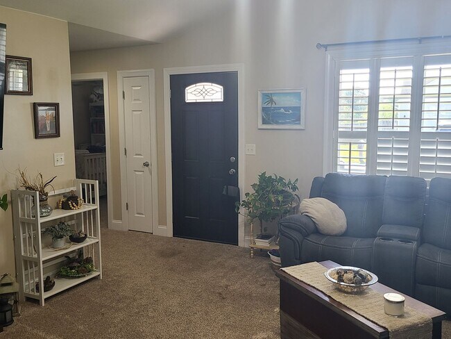 Building Photo - 3 bedroom/2 bath home Holly Ridge - Sages Ridge