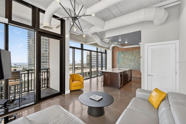 Building Photo - 175 2nd St S