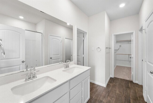 Building Photo - 225 Caddo Bnd