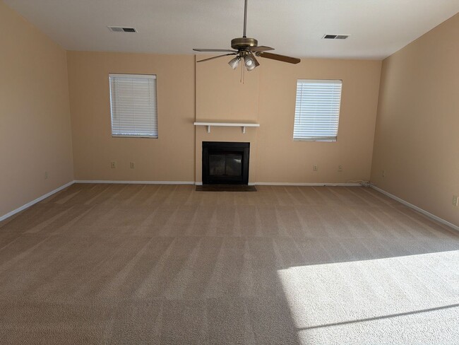 Building Photo - Vogt-1519 St. James