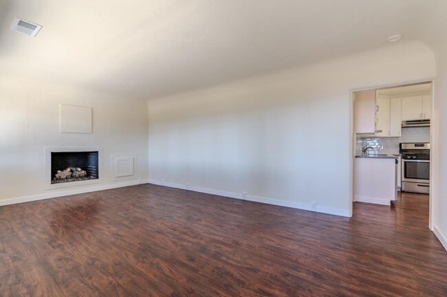 Building Photo - 401 Griffin Ave