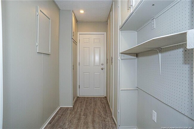 Building Photo - 610 Missenburg Ct