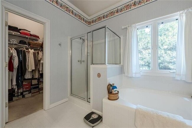 Building Photo - 322 Pebble Trail