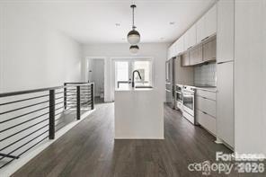 Building Photo - 1212 Minter Pl