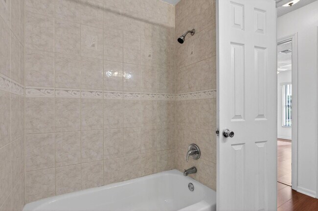 Building Photo - 7599 NW 73rd Terrace