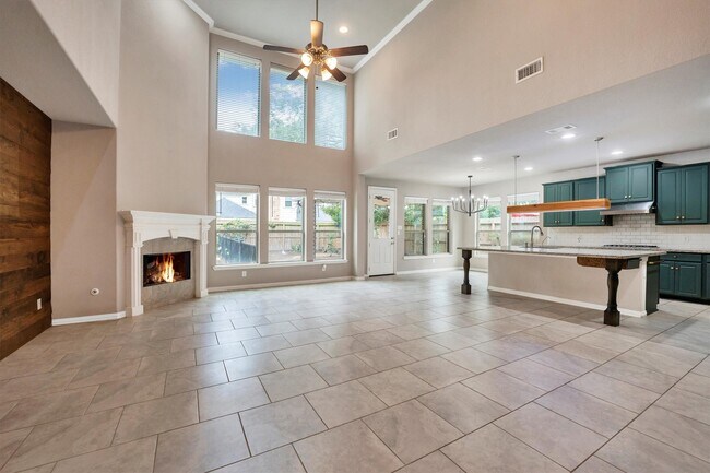 Building Photo - 6723 Mossridge Dr