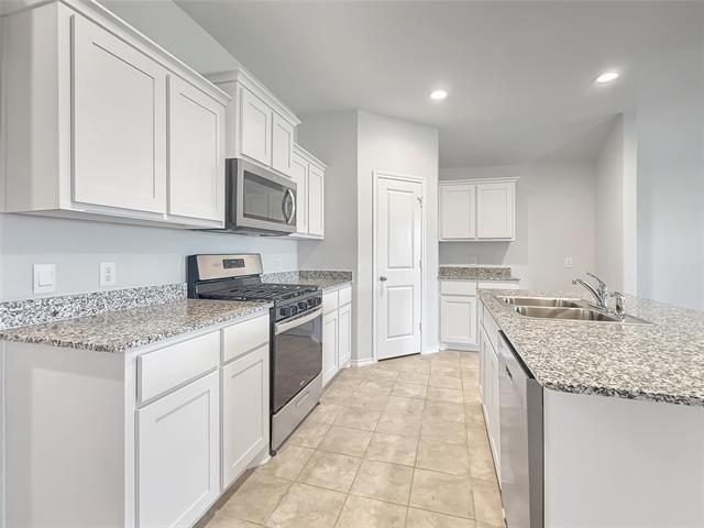 Building Photo - 16613 Geskey Dr