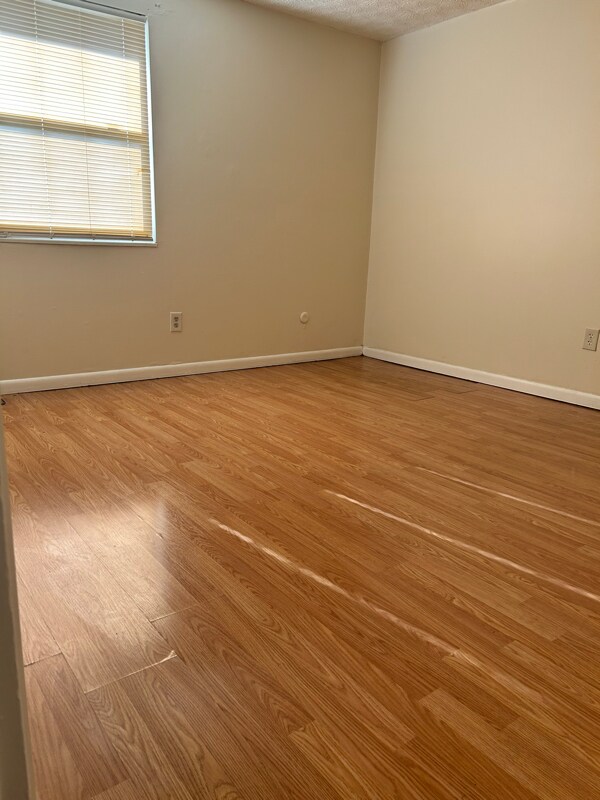 Building Photo - 2458 Burgandy Ln