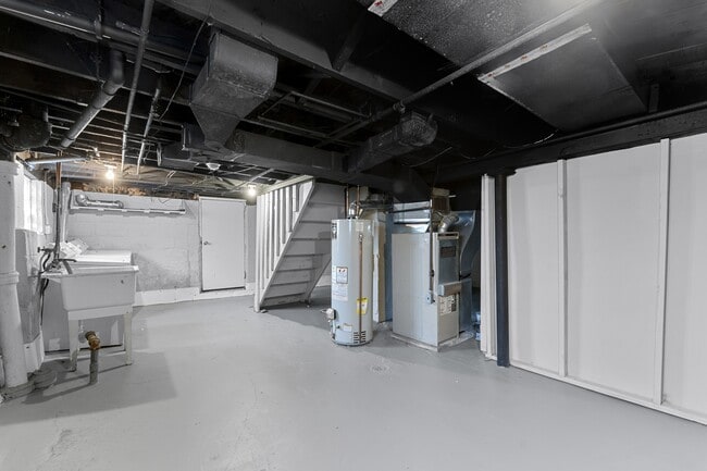 Building Photo - 1847 8th St