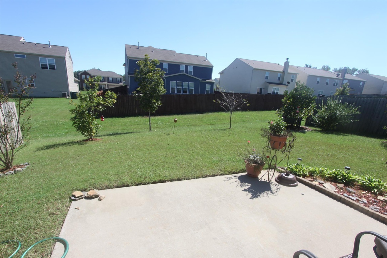 Building Photo - 644 Pemberton Dr