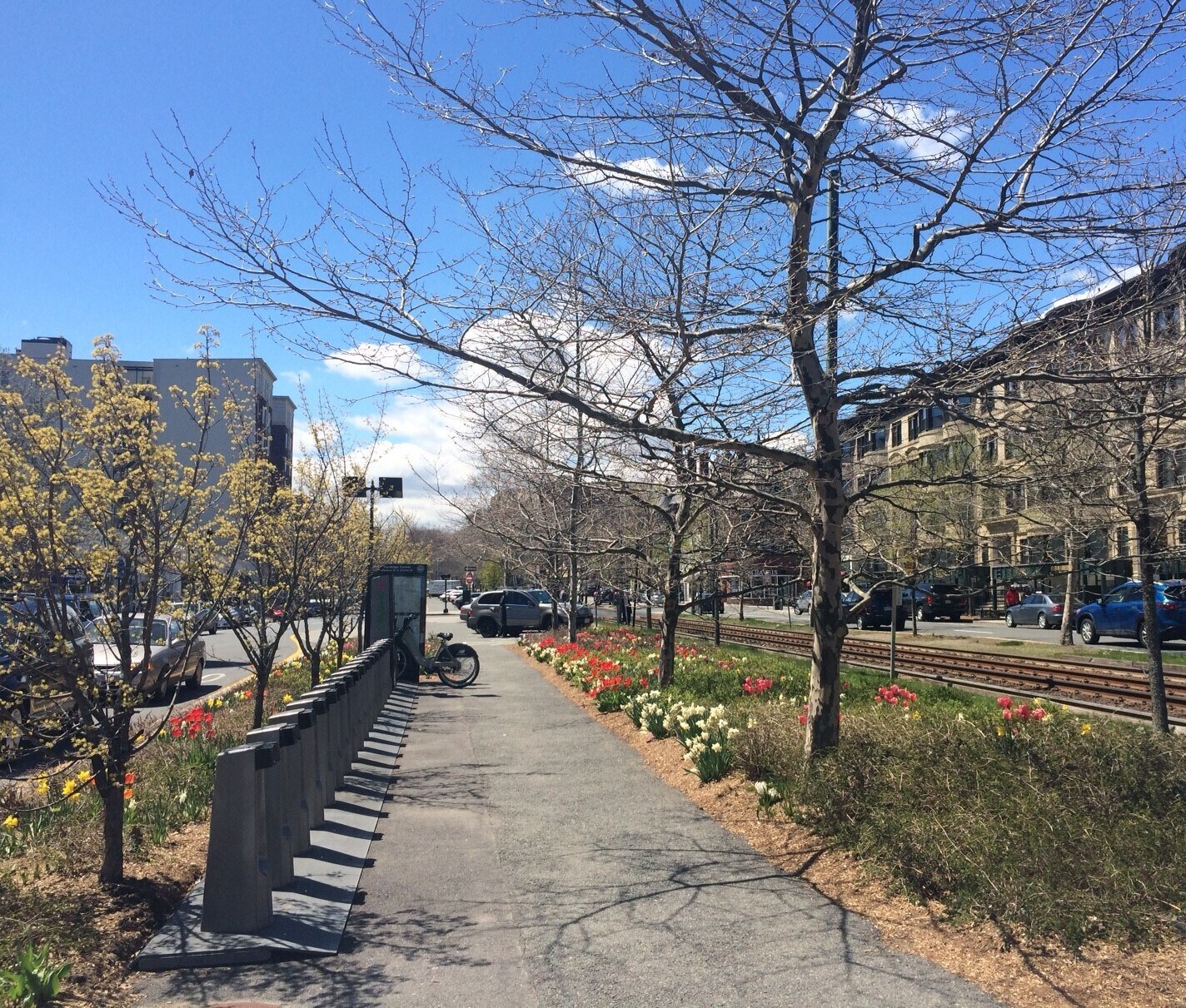 Building Photo - 1450 Beacon St
