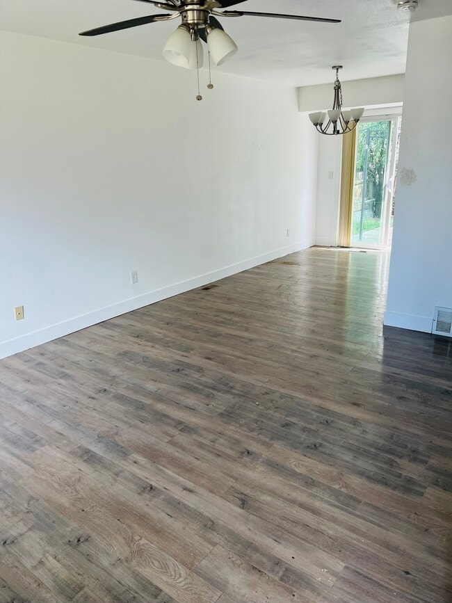 Primary Photo - 2025 Broman Ct