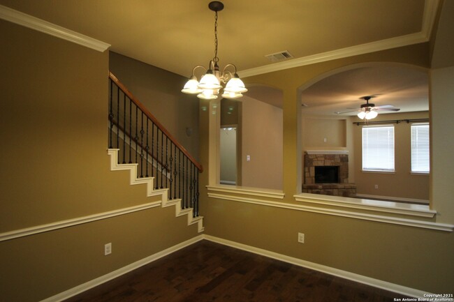 Building Photo - 398 Pecan Meadows