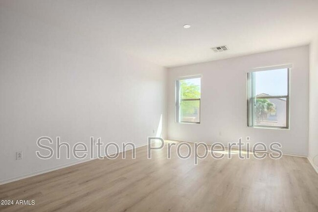 Building Photo - 17229 W Caribbean Ln