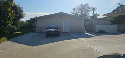 Building Photo - 24957 Lawton Ave