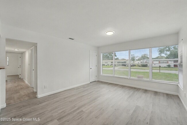 Building Photo - 990 Pinson Blvd