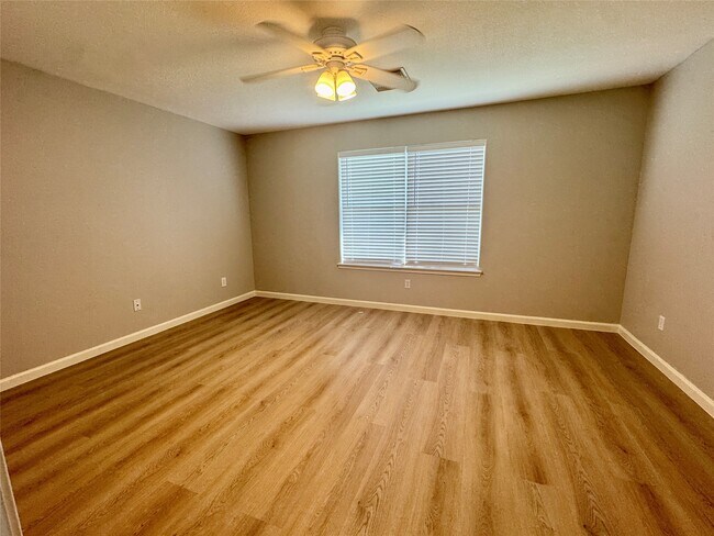 Building Photo - 18714 Desert Marigold Dr