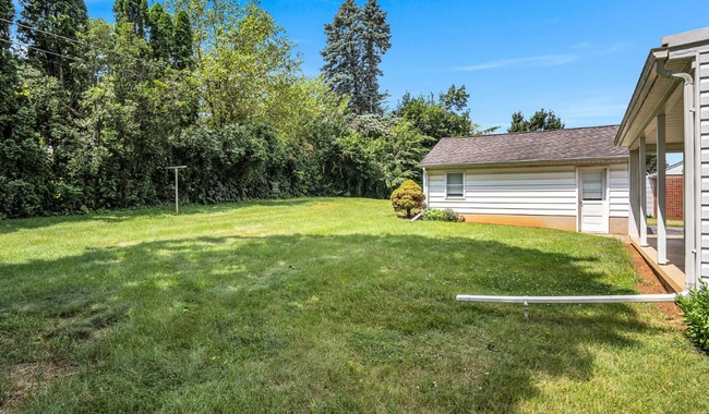 Building Photo - Updated 3-bedroom, 1-bath ranch home locat...